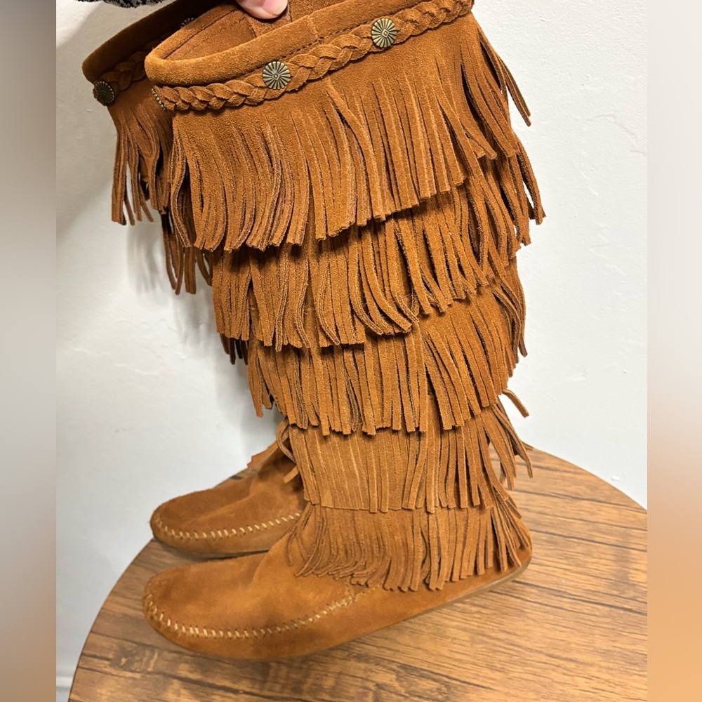 Minnetonka Brown Fringe Winter Boots - Picture 7 of 11